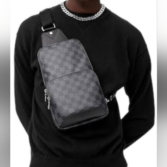 LOUIS VUITTON Avenue Damier Graphite Canvas Slingbag, Pristine EUC Sling bag - Picture 2 of 11